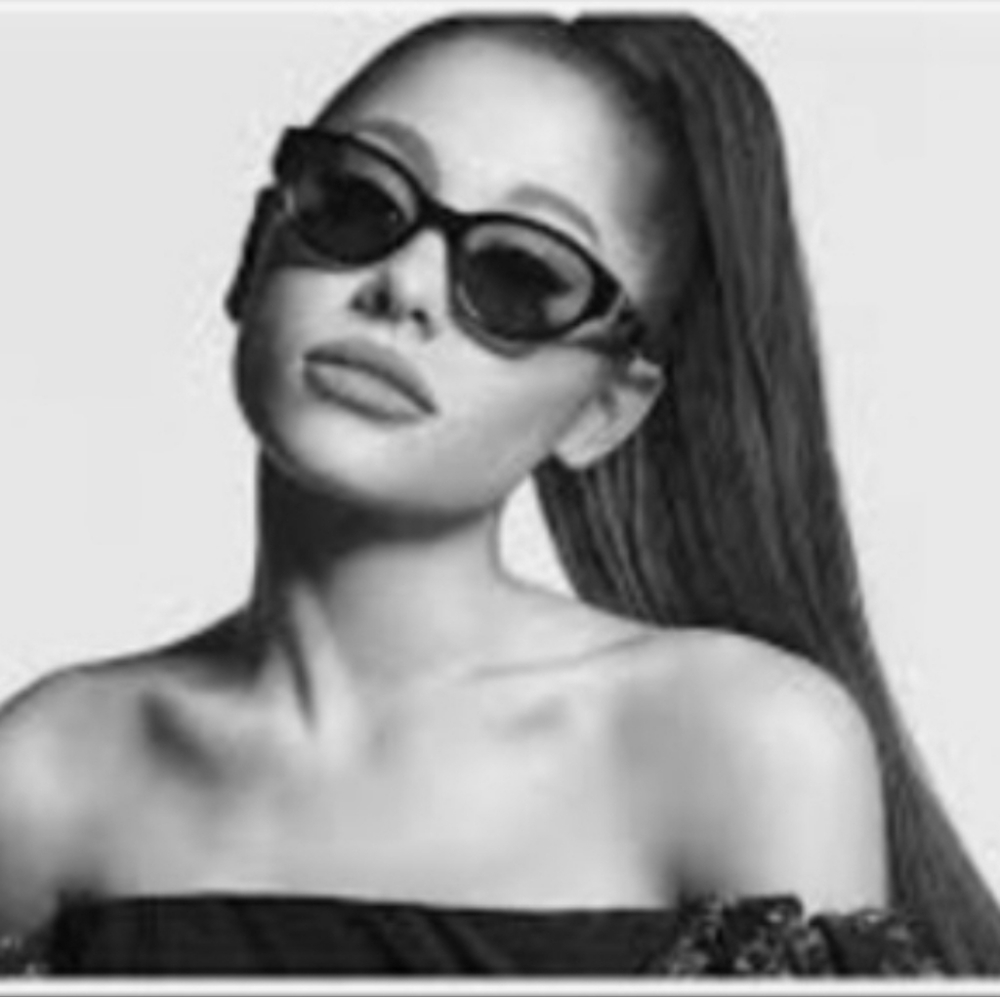 New Givenchy Ariana Grande!